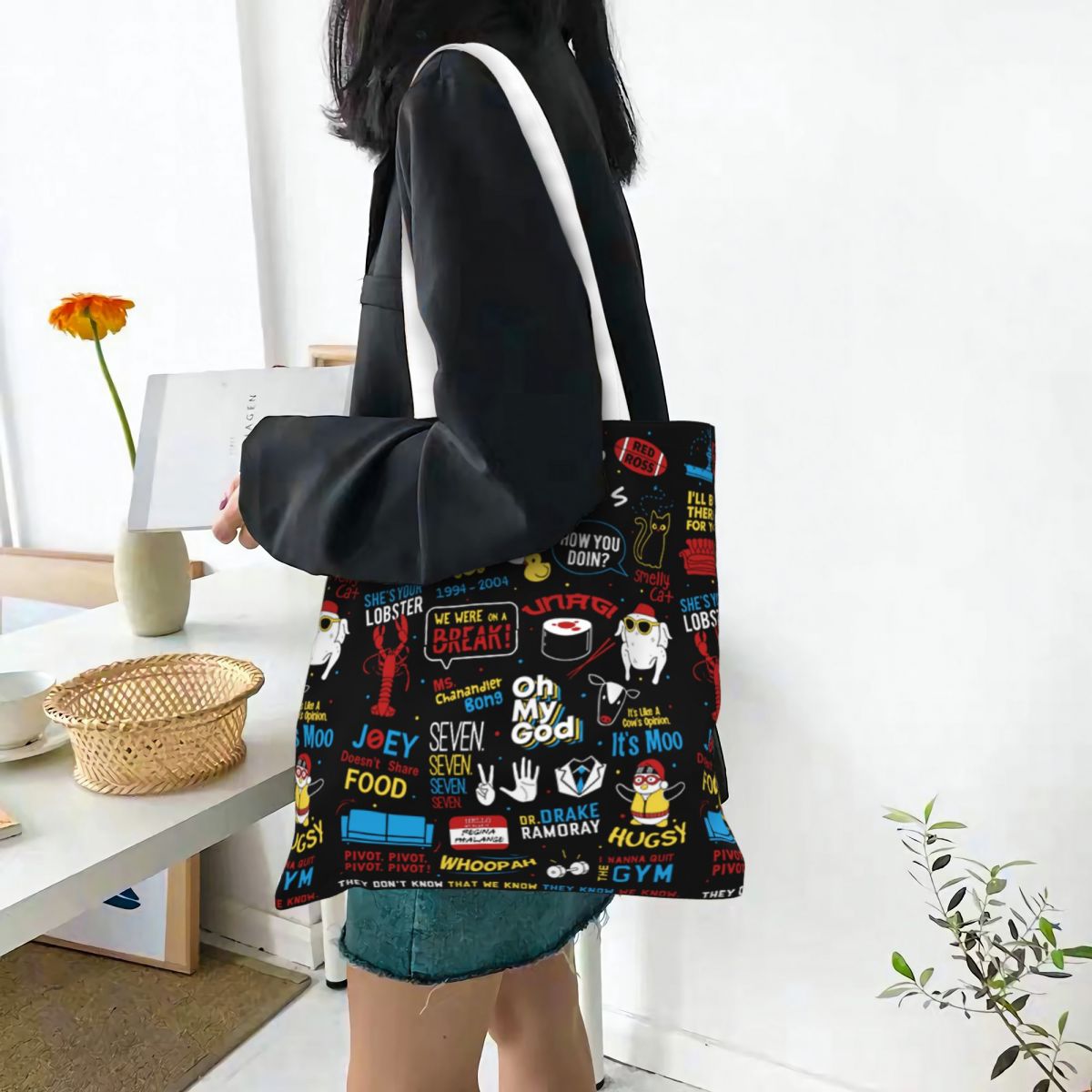 Friends Reunion TV Shows Tote  - Women Bags Ross 评论和价格